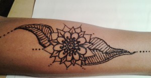 henna arm blume
